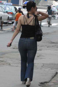 岳女共夫張淑芬無刪減韓劇版